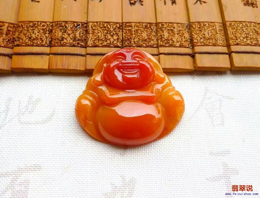 红翡精雕精美佛公（尺寸：31*34*8mm重量：11.94g）完美无裂纹  造型精美