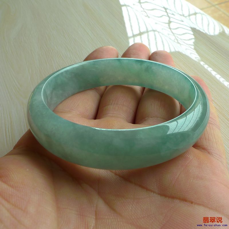 【缅甸老坑A货翡翠冰种满色正装手镯56MM】 【价格】-3800 【尺寸】-56.33*14.28*7.18mm 【证书】-158GA2369 ...