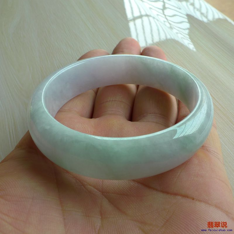 【缅甸老坑A货翡翠淡紫带彩正装手镯56MM】 【价格】-1500 【尺寸】-56.60*15.62*7.37mm 【证书】-158GA2370 ...