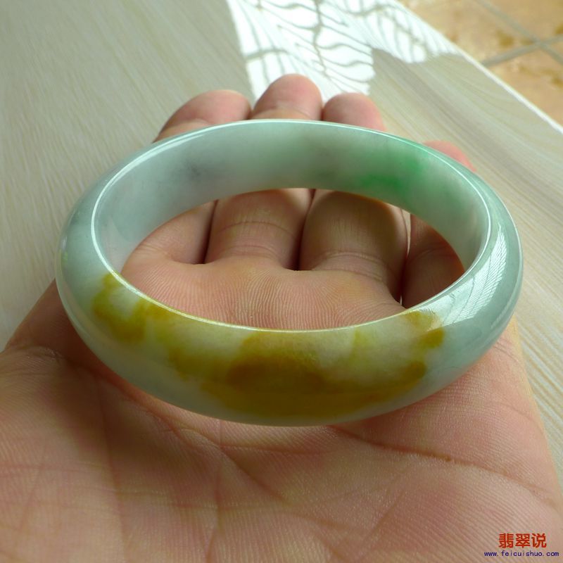 【缅甸老坑A货翡翠福禄寿三彩正装手镯56MM】 【价格】-1800 【尺寸】-56.09*14.28*7.30mm 【证书】-158GA23 ...