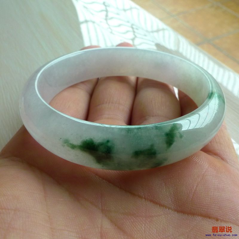 【缅甸老坑A货翡翠冰种飘花正装手镯59MM】 【价格】-6800 【尺寸】-59.17*14.31*7.45mm 【证书】-158GA2160 ...