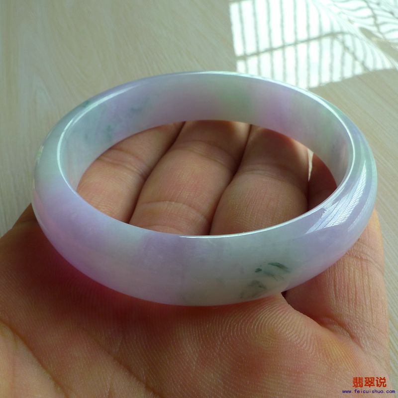 【缅甸老坑A货翡翠春带彩正装手镯57MM】 【价格】-5200 【尺寸】-57.34*13.78*6.87mm 【证书】-158GA237012 ...