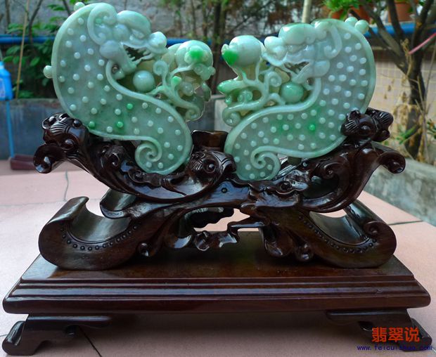 精品阳绿仿古 双龙护主 对龙摆件 送证书.jpg