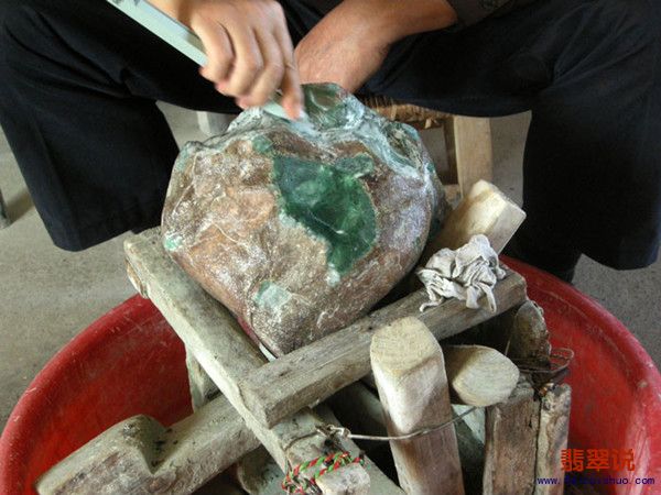 翡翠擦石
